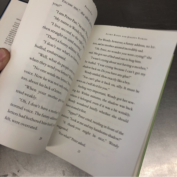 Classic Starts: Peter Pan, Hardback book. - Picture 6 of 6